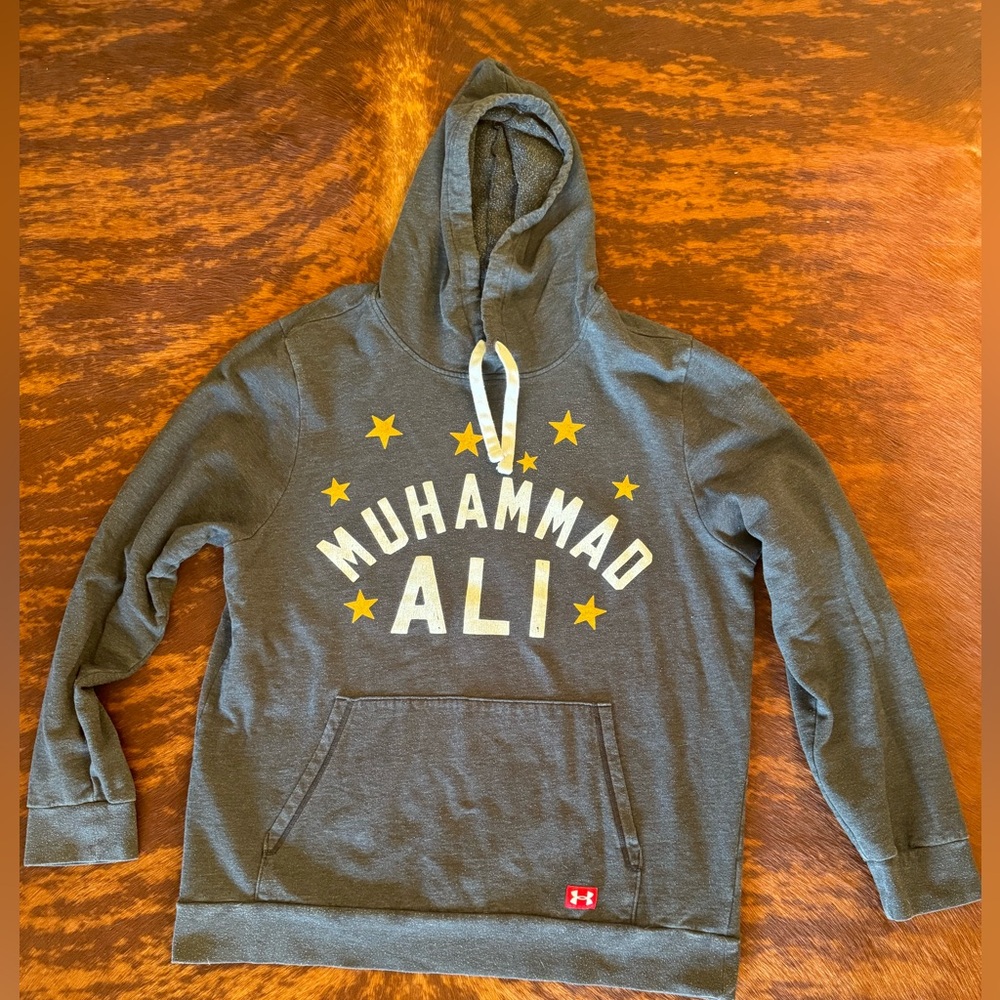 Mens L Under Armour Muhammad Ali Sweatshirt